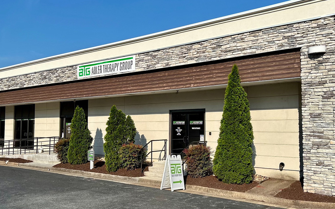 Picture of Adler Therapy Group Newport News location streetside.